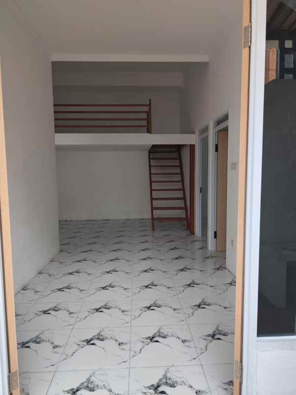 jual rumah dengan bangunan baru