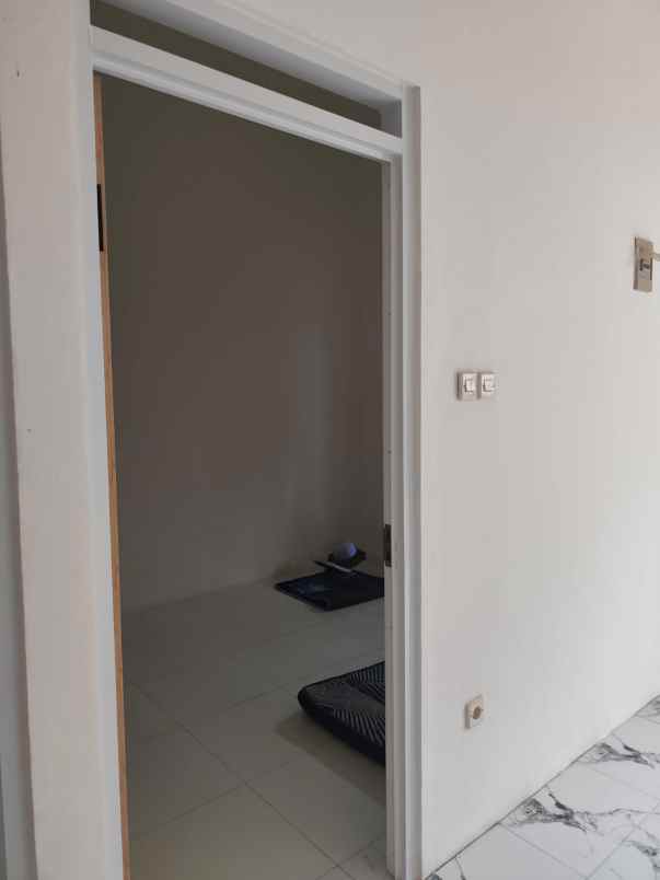 jual rumah dengan bangunan baru