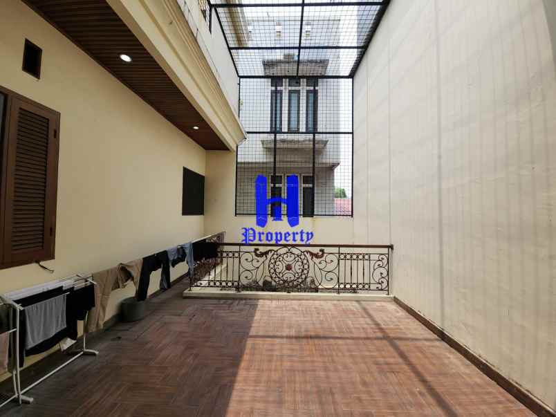 jual rumah di komplek griya riatur jalan tulip medan