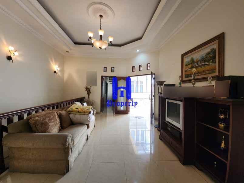 jual rumah di komplek griya riatur jalan tulip medan