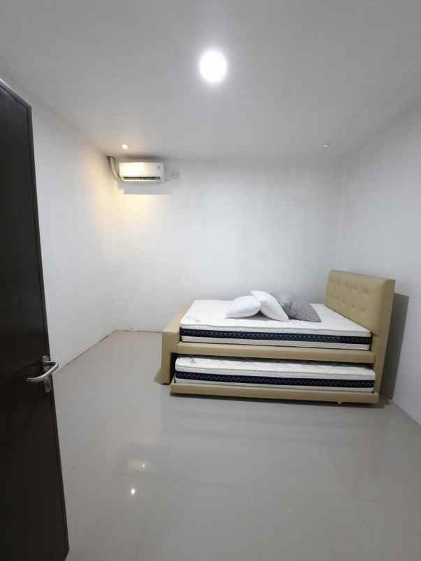 jual rumah fleekhauz tangerang selatan