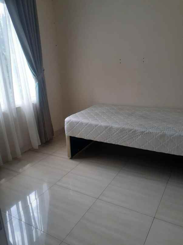 jual rumah siap huni bukit golf cibubur