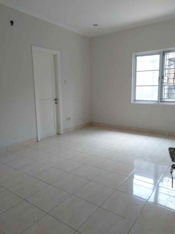 jual rumah siap huni kota wisata cibubur