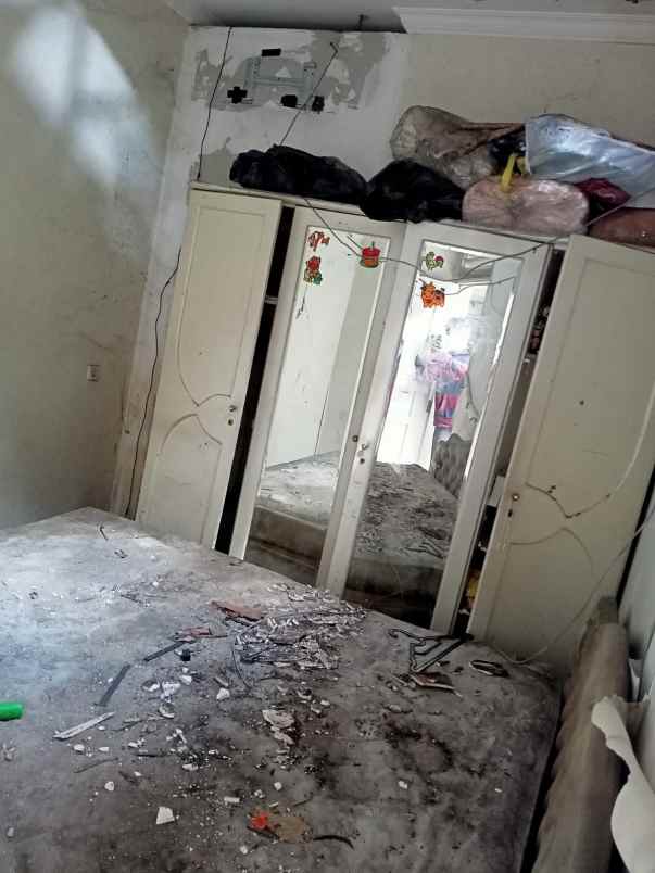 jual rumah tua kav dki meruya jak bar