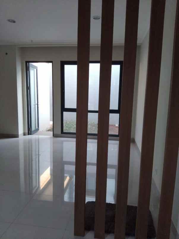 kota wisata bogor 2 lantai harga awal