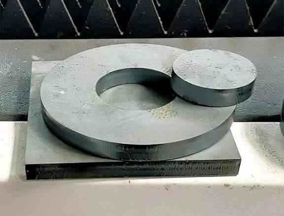 laser potong plate metal