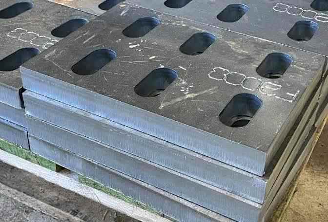 laser potong plate metal