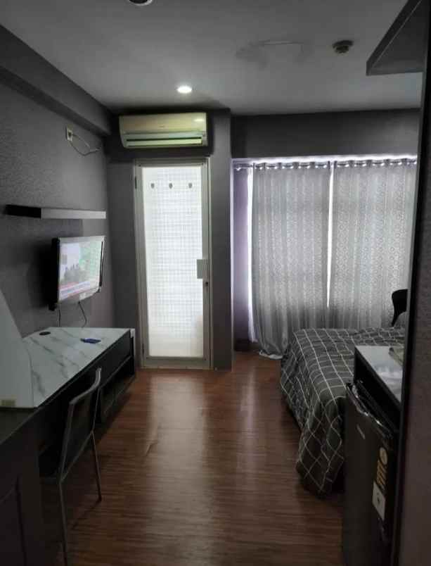 metropolis trenggilis studio lantai 15 full furnish