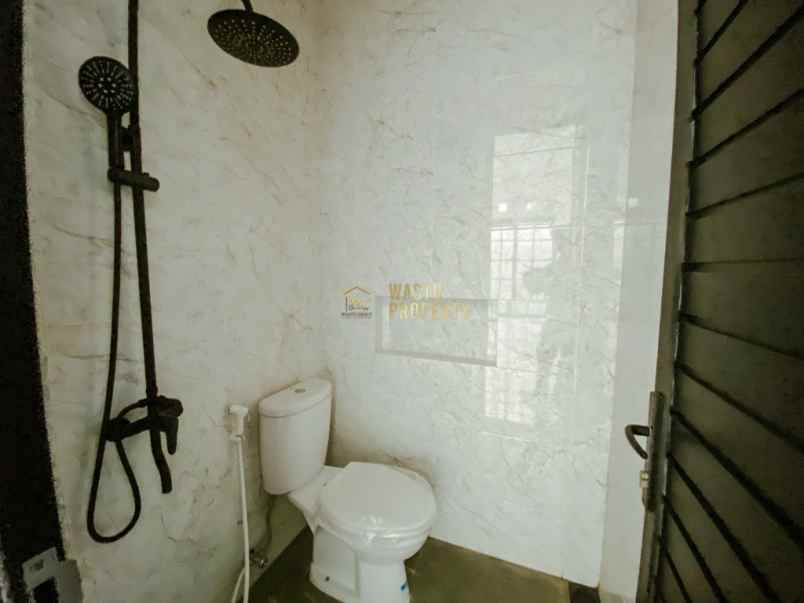 posisi hook gaya klasik dekat rsu mitra paramedika