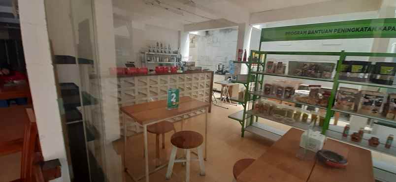 ruko gudang kantor jalan mustang