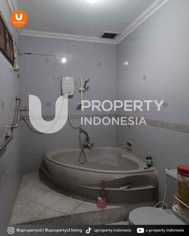 rumah 1 5 lantai kertajaya indah f surabaya