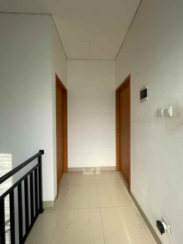 rumah 2 lantai dalam cluster dekat ui margonda depok