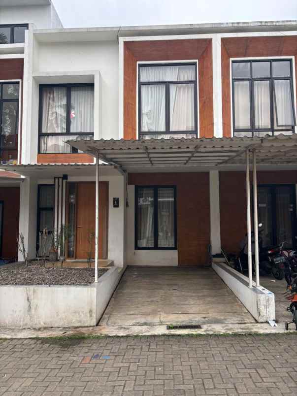 rumah 2 lantai dalam cluster dekat ui margonda depok