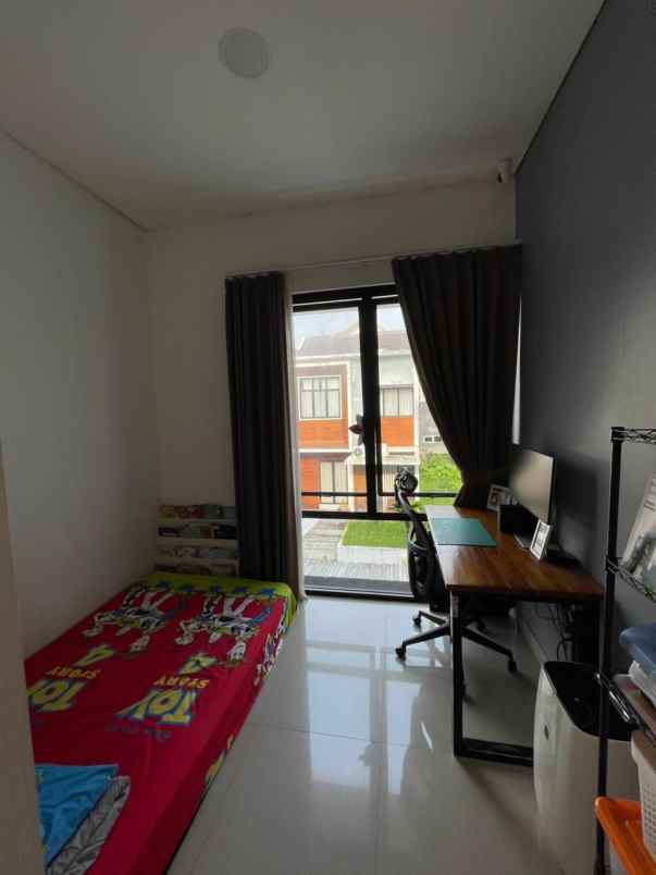 rumah 2 lantai dalam cluster dekat ui margonda depok