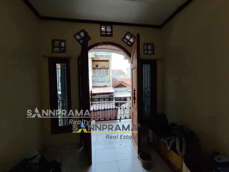 rumah 2 lantai dalam komplek cilincing asp