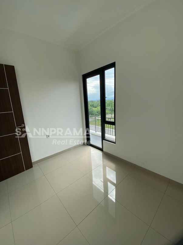 rumah 2 lantai dekat mall the park sawangan depok