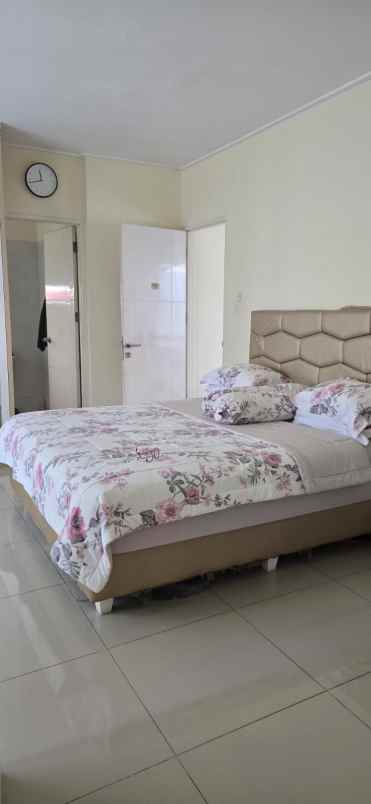 rumah 2 lantai di green park residence bekasi