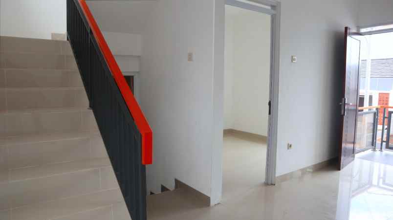 rumah 2 lantai dp 1 juta all in