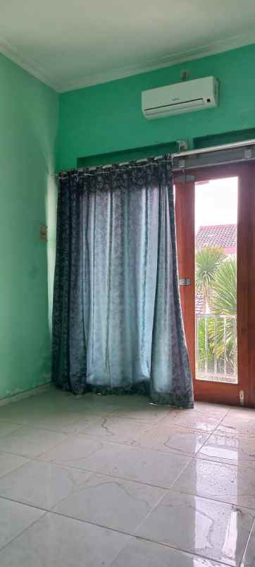 rumah 2 lantai lokasi sulfat malang bu