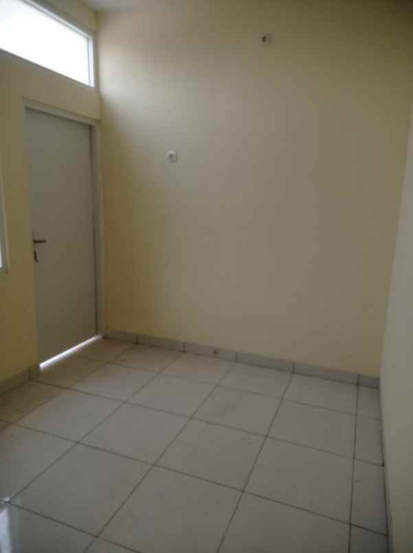 rumah 2 lantai minimalis di cibubur kelapa 2 wetan