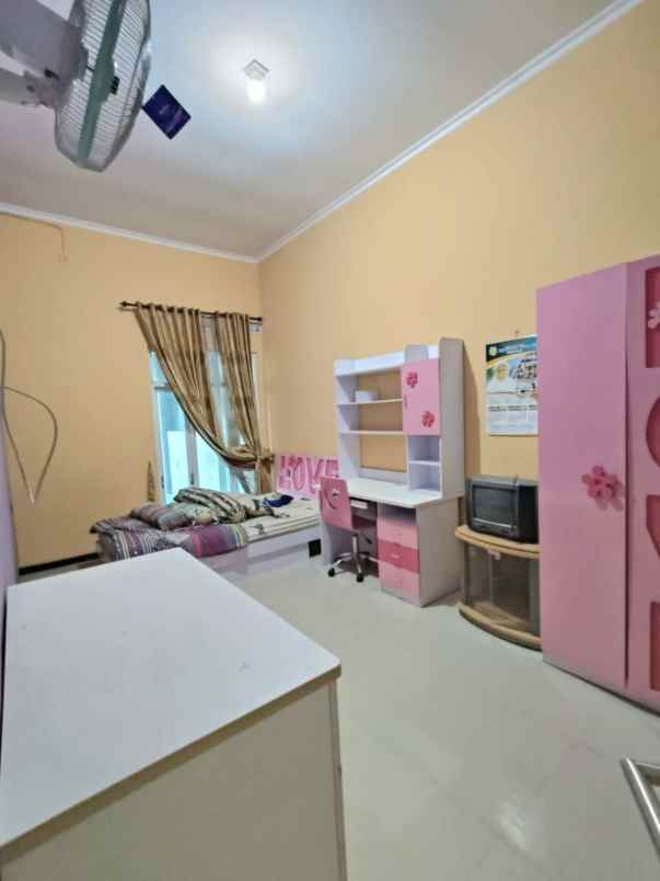 rumah 2 lantai minimalis lokasi candi mendut suhat