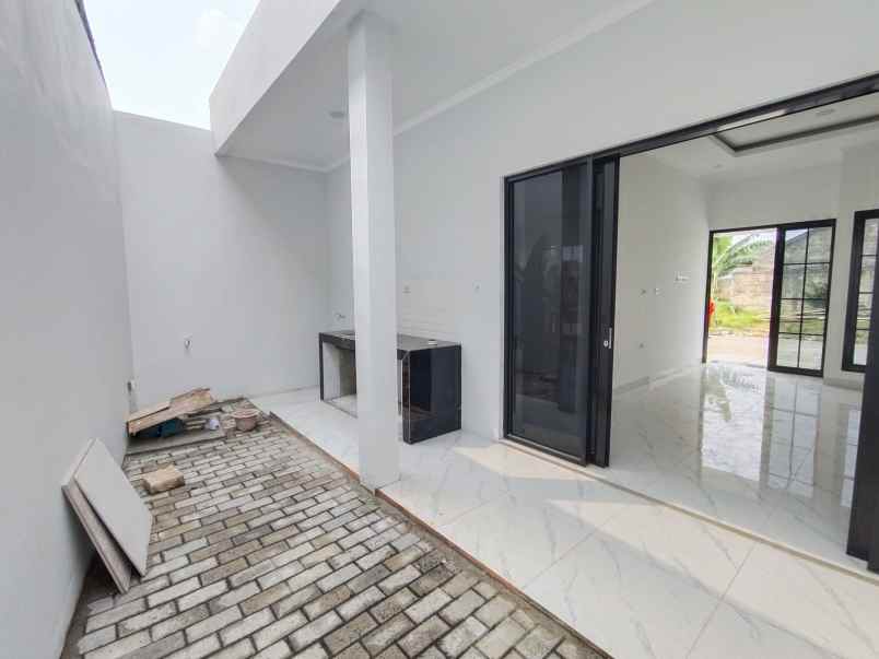 rumah 2 lantai murah strategis di limo depok