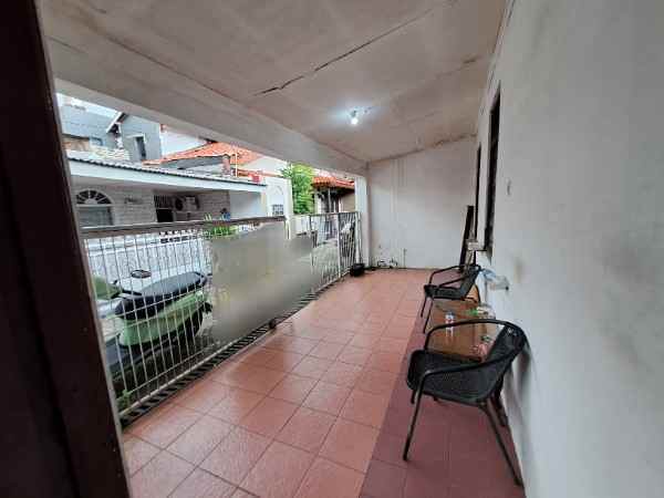 rumah 600 jutaan di tengah kota depok dekat stasiun