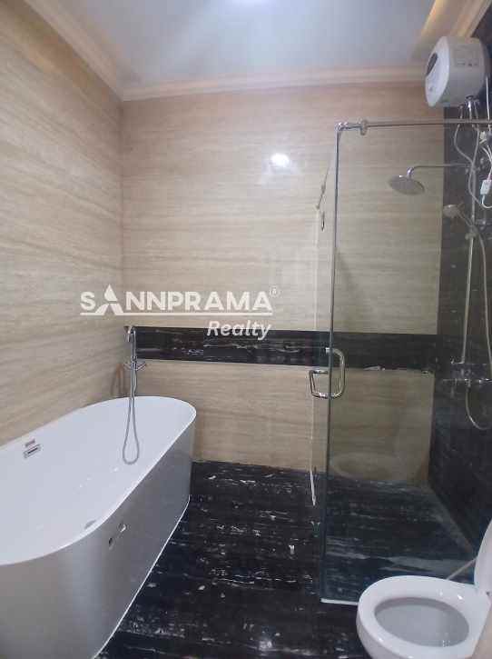 rumah american classic siap huni di jagakarsa jaksel