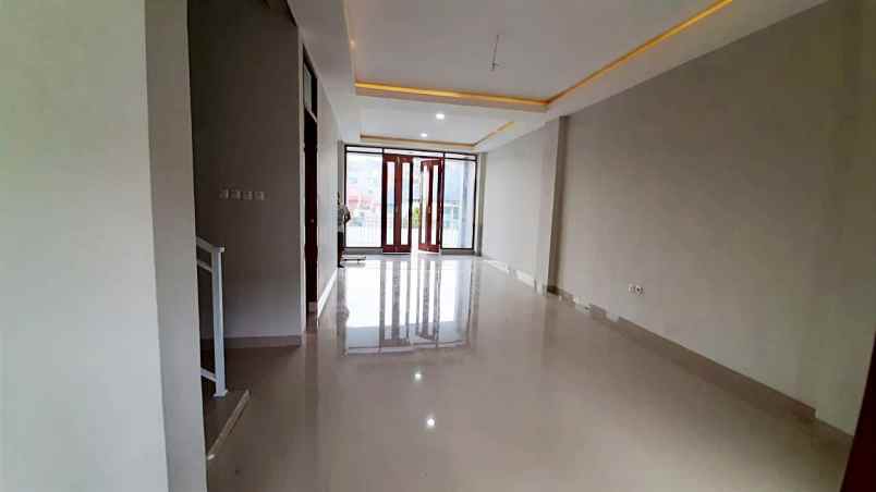 rumah baru cisaranten kulon dibawah 1m siap huni