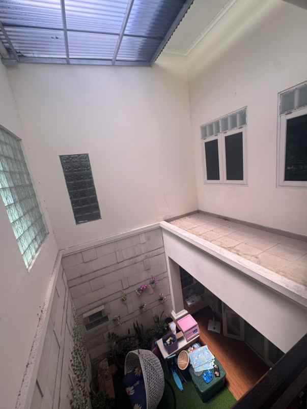 rumah baru dalam komplek pondok kelapa jaktim