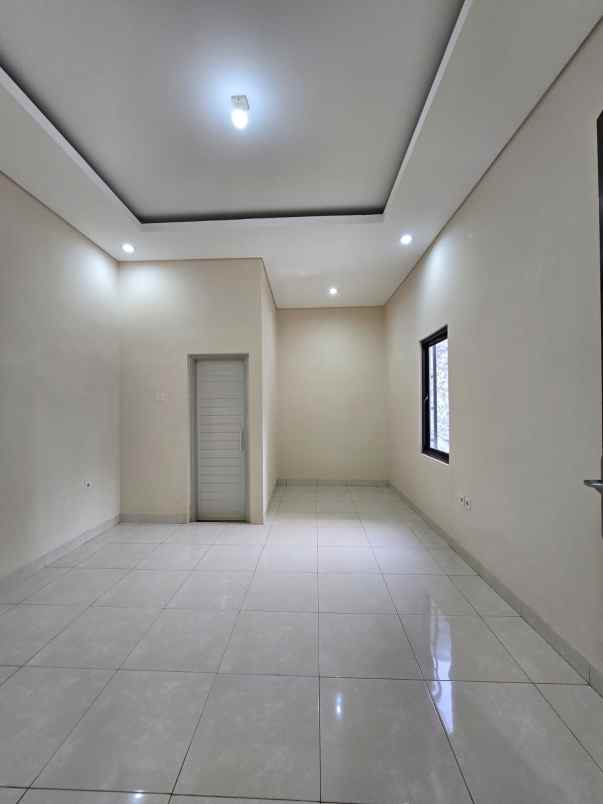 rumah baru renovasi di kayu putih tengah jaktim