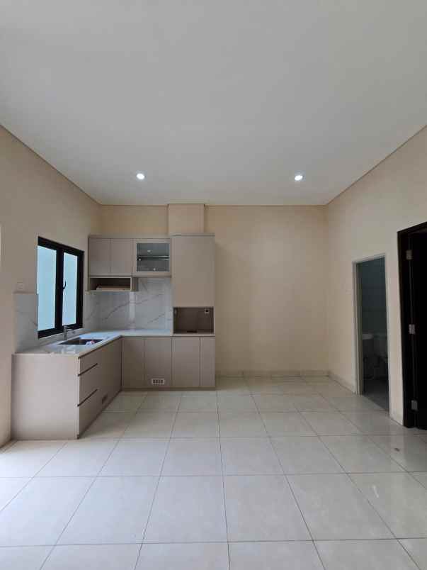 rumah baru renovasi di kayu putih tengah jaktim