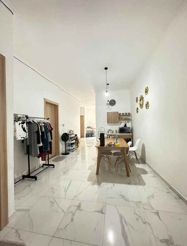 rumah baru shm jl rejosari tengah kota dekat dr cipto