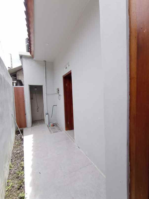 rumah baru siap huni murah di sambiroto timur jl tajem