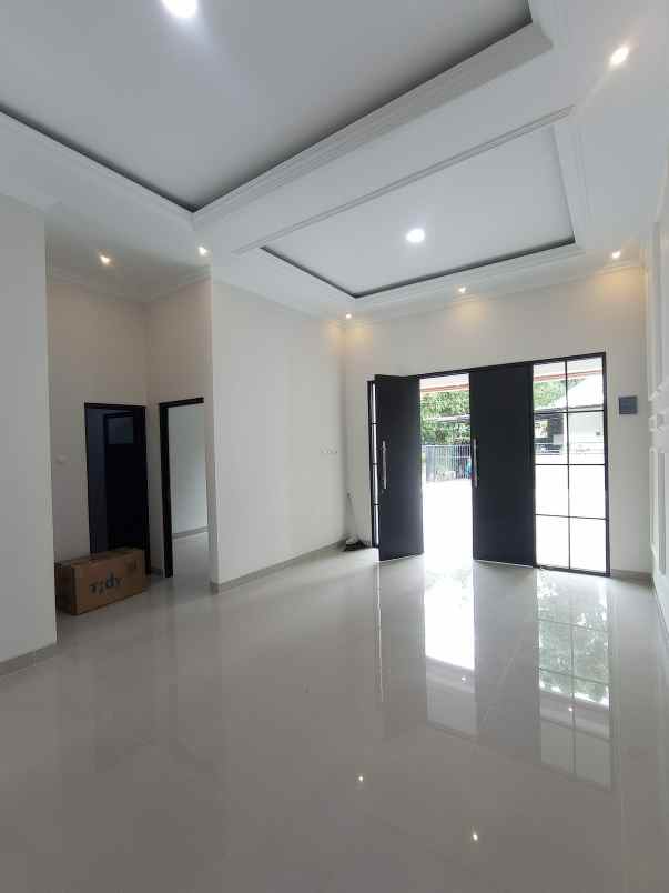 rumah baru tanah luas di utara sd model sleman yogyaka