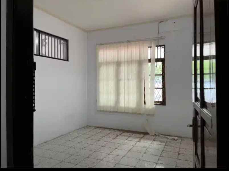 rumah baru weew bebas banjir di rawamangun