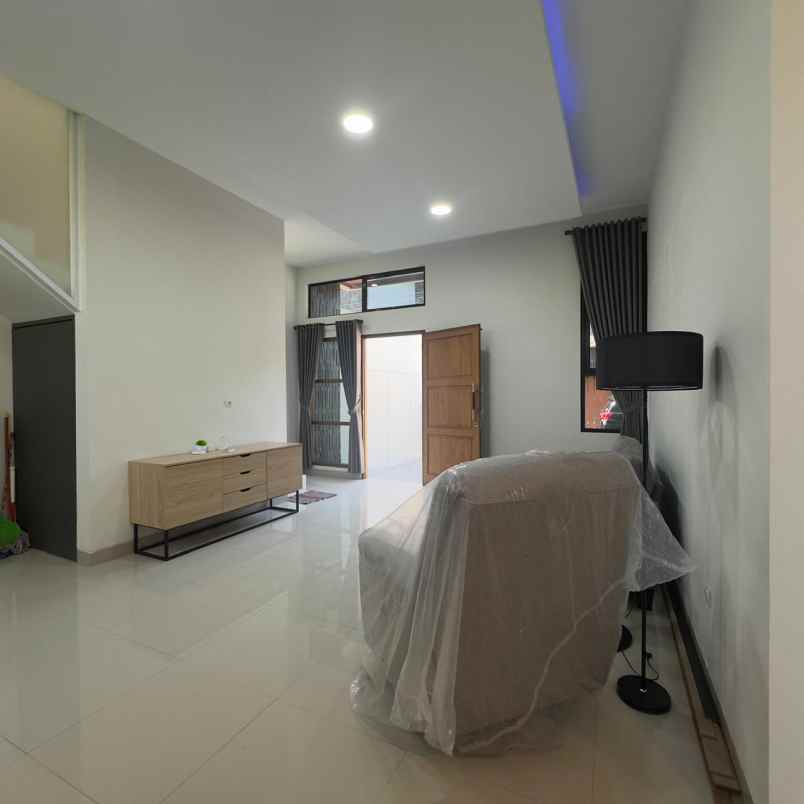 rumah bonus furnish palagan km 6 selatan hotel hyatt