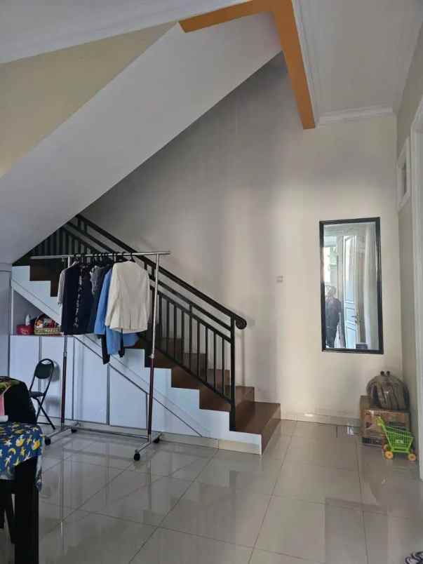 rumah cipinang muara 2 lantai lt 168 m2 jual cpt bagus