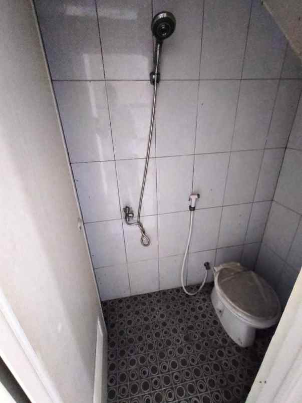 rumah cluster 2lt jual cepat kemang kalibaru depok