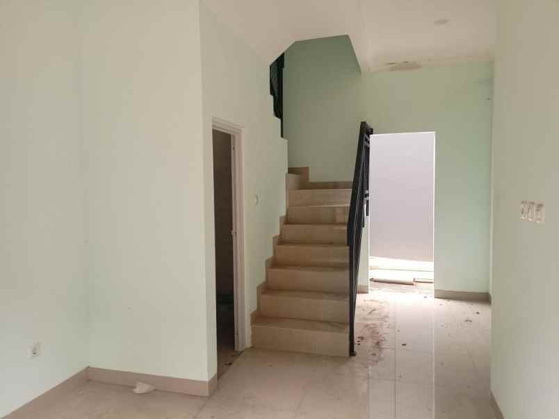 rumah cluster 3 kt dekat tol cisalak depok