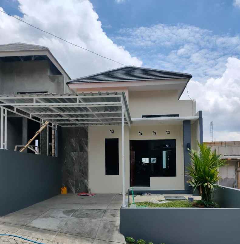 rumah cluster di banyumanik kota semarang