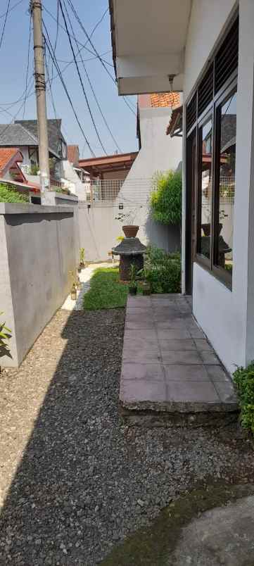 rumah dekat sektor 3 bintaro
