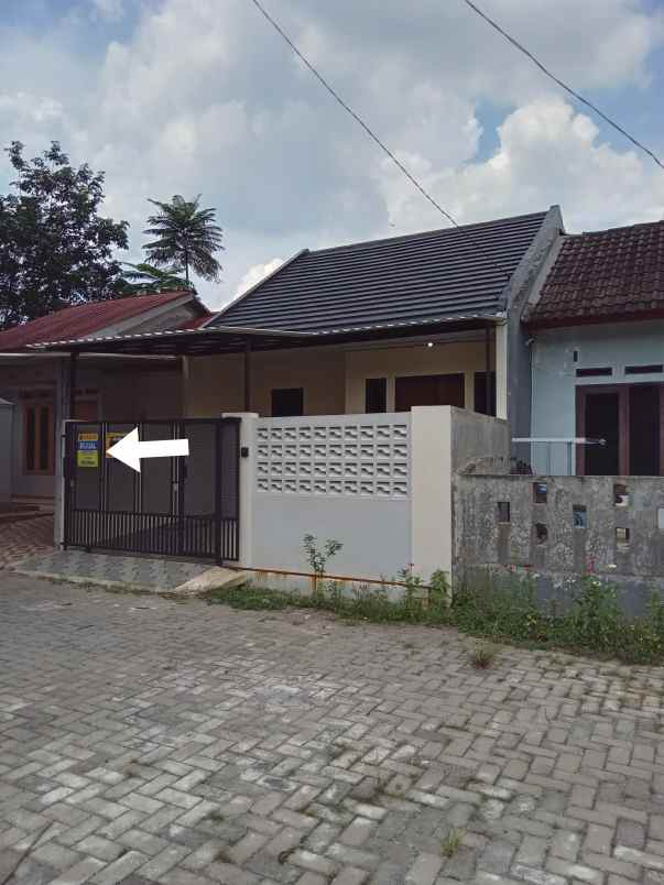 rumah dekat tol dan stasiun jatake