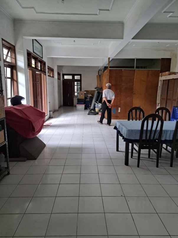 rumah di kutisari indah selatan