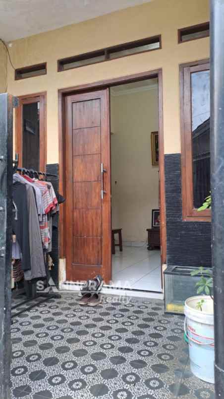 rumah dijual cepat di dalam gang tanah baru rina