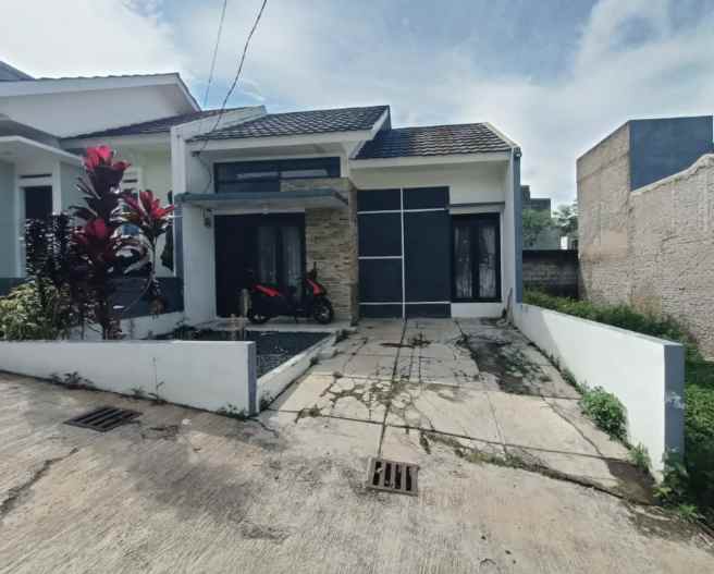 rumah impian di kota bandung dekat pasar ujungberung