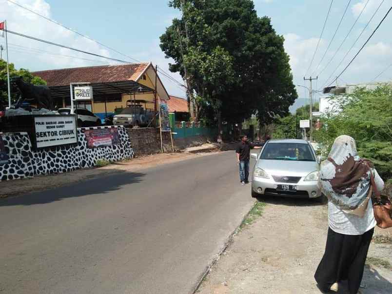 rumah jalan raya leuwigoong garut