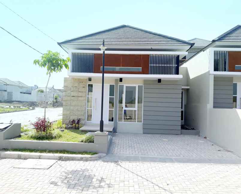 rumah jalan sandubaya mandalika