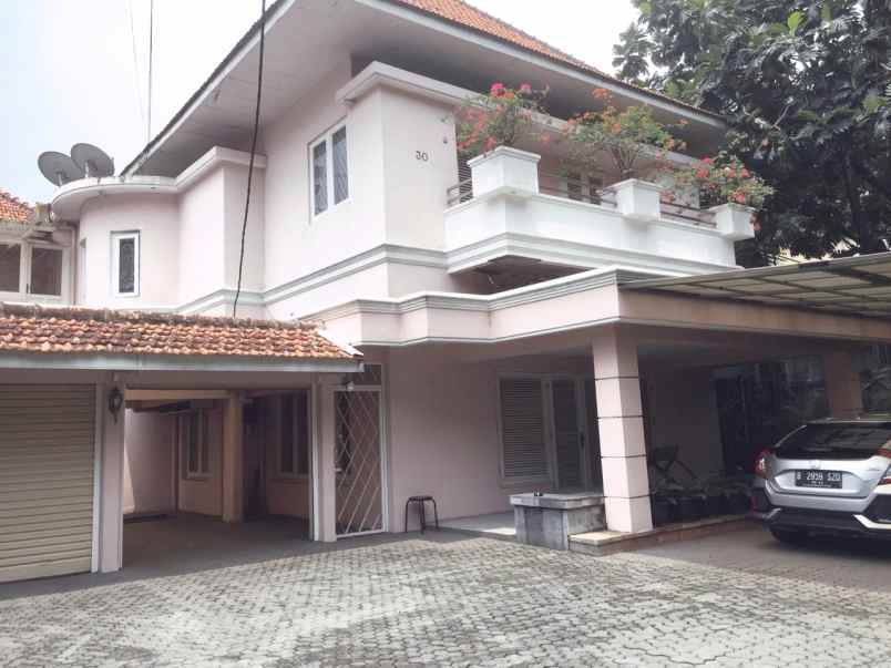 Rumah Tinggal Mewah Wijaya Kebayoran Baru Jakarta Selatan