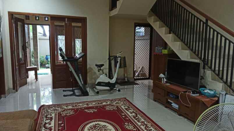 rumah jl kodau raya jatimelati